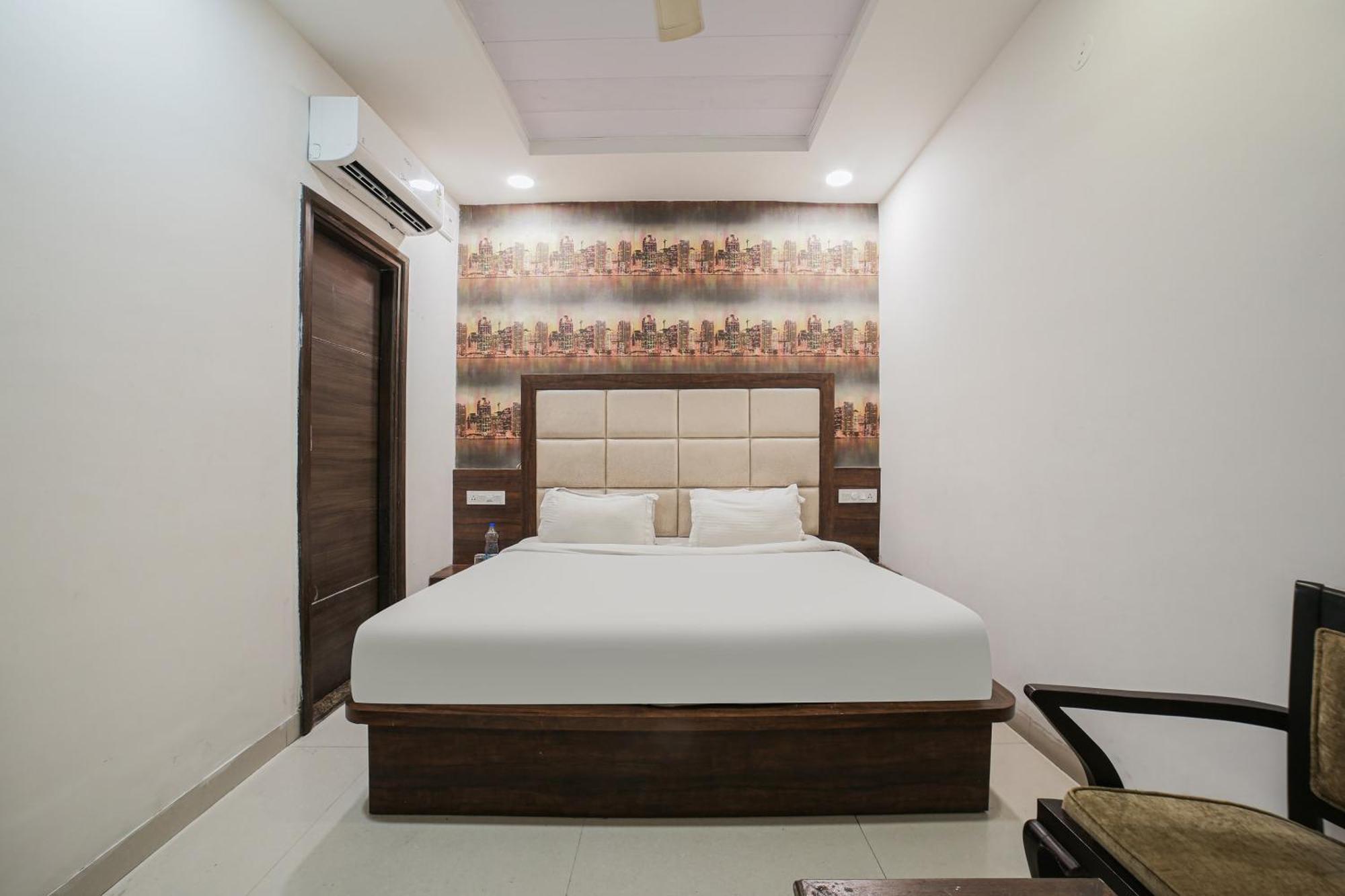 Townhouse Hollywood Heights Hotel Amritsar Exterior foto