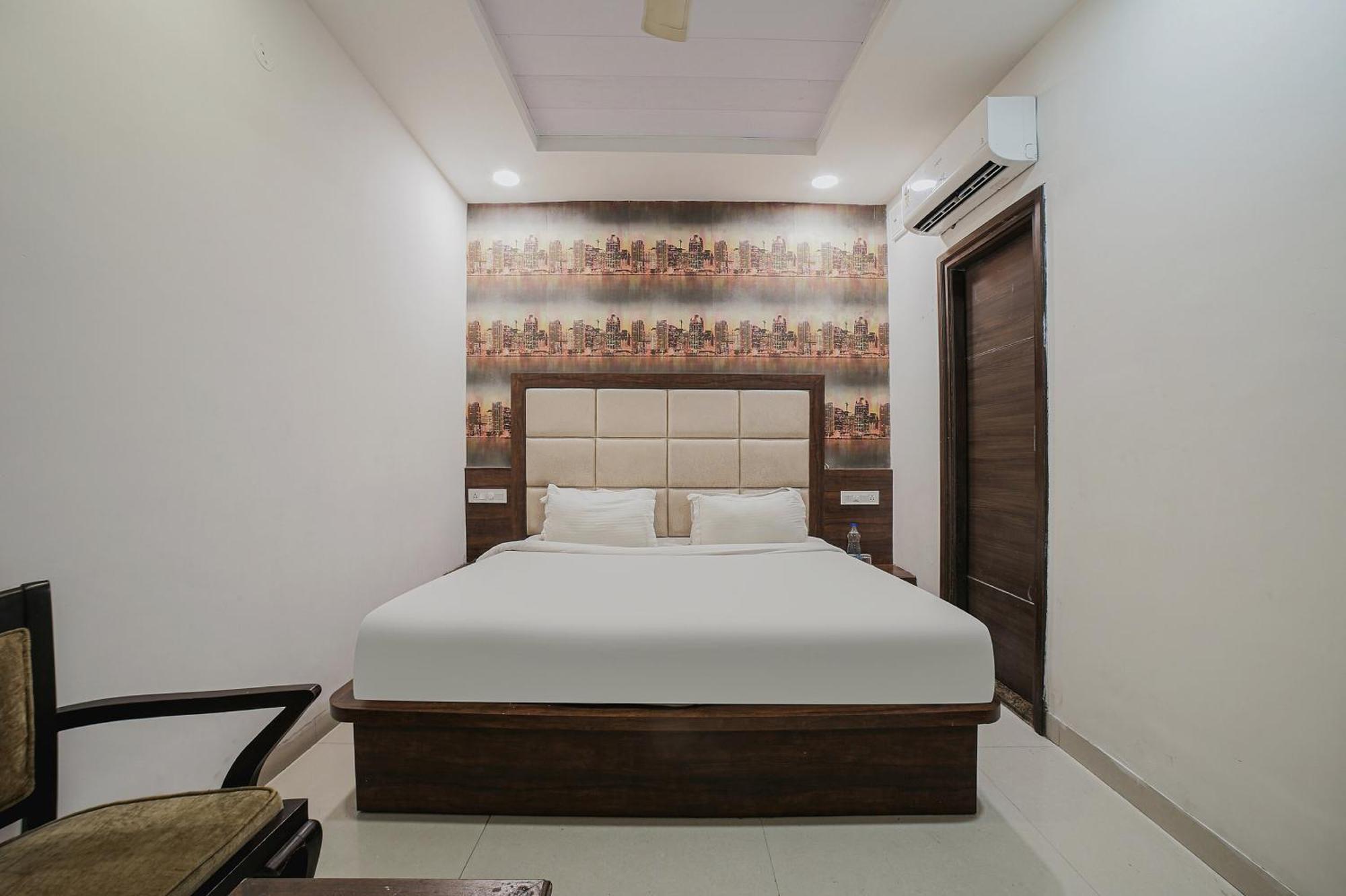 Townhouse Hollywood Heights Hotel Amritsar Exterior foto