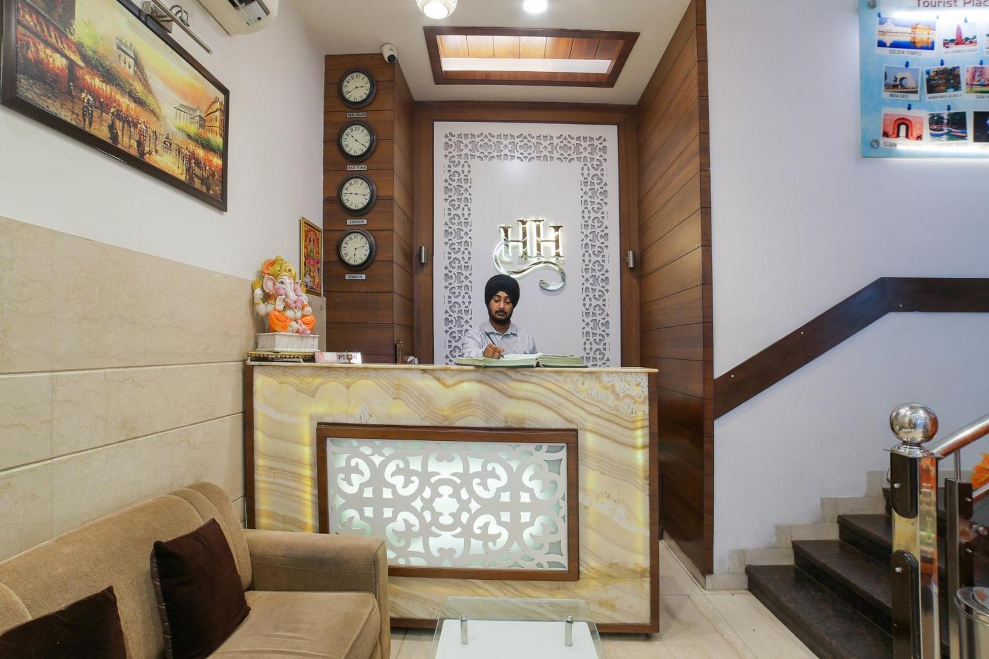 Townhouse Hollywood Heights Hotel Amritsar Exterior foto